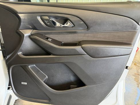 Used 2020 Chevrolet Traverse High Country w/ LPO, Floor Liner Package AWD/4WD image 27