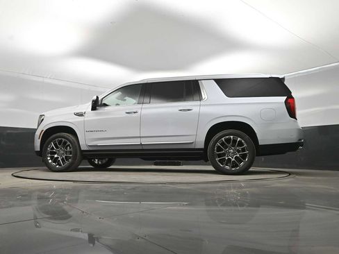 New 2026 GMC Yukon XL Denali w/ Denali Reserve Package AWD/4WD image 38