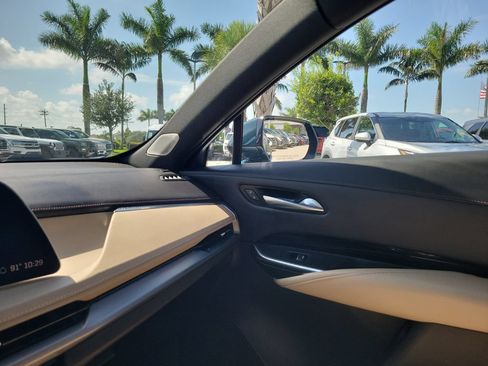 Used 2024 Cadillac XT4 Luxury FWD image 32
