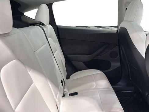 Used 2022 Tesla Model Y Long Range AWD/4WD image 15