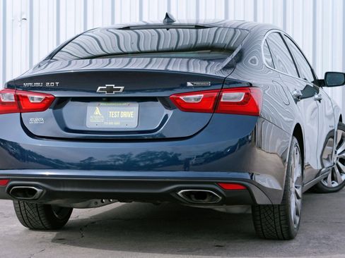 Used 2017 Chevrolet Malibu Premier w/ Premier Sun and Wheel Package image 4