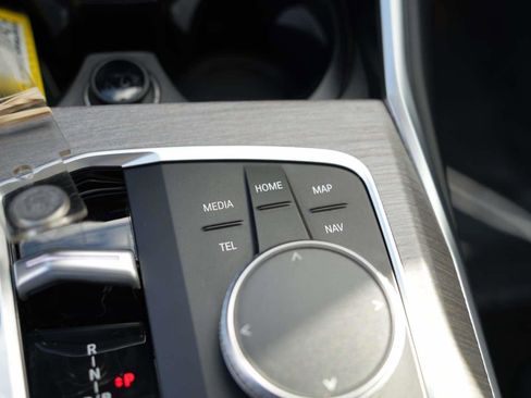 Certified 2025 BMW i4 xDrive40i w/ Premium Package image 21