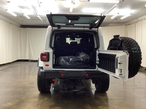 New 2026 Jeep Wrangler Unlimited Rubicon image 9
