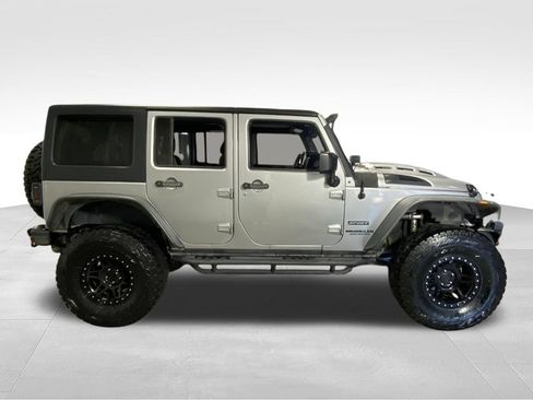 Used 2017 Jeep Wrangler Unlimited Sport w/ Quick Order Package 24S AWD/4WD image 11