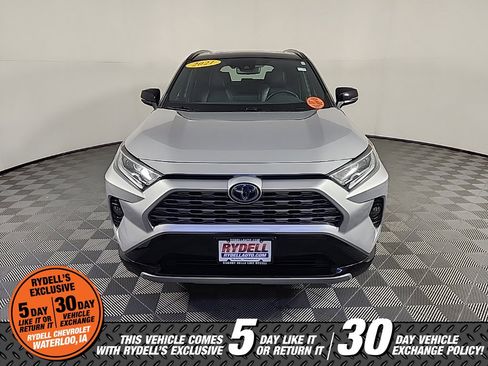 Used 2021 Toyota RAV4 XSE image 3