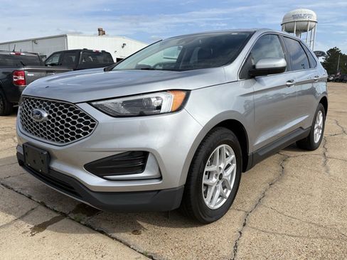 Certified 2024 Ford Edge SEL AWD/4WD image 3