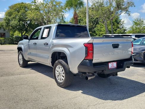 Certified 2024 Toyota Tacoma SR AWD/4WD image 6