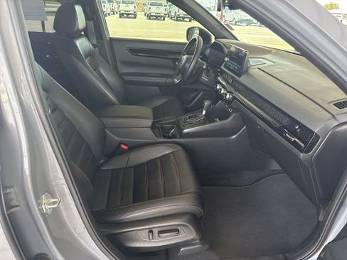 Used 2025 Honda CR-V Sport Touring image 11