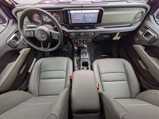 New 2026 Jeep Gladiator Mojave video 3