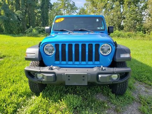 Used 2021 Jeep Wrangler Unlimited Sport AWD/4WD image 9