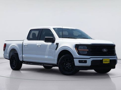 Certified 2026 Ford F150 XLT w/ XLT Black Appearance Package RWD image 2