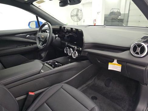 New 2025 Chevrolet Blazer EV LT w/ Super Cruise Package AWD/4WD image 31