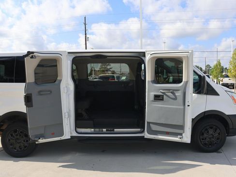 Used 2016 Ford Transit 350 XLT image 10