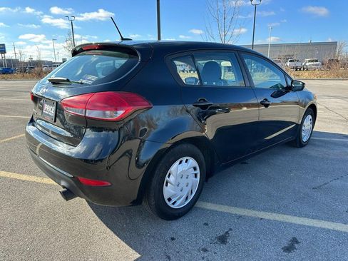 Used 2017 Kia Forte LX image 6