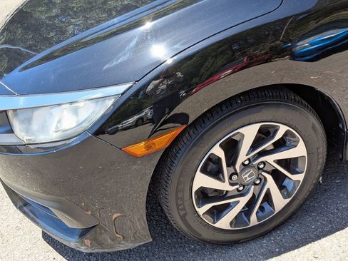 Used 2017 Honda Civic EX image 10