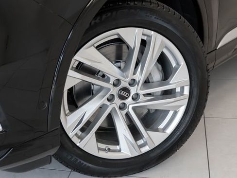 Used 2023 Audi Q7 3.0T Premium Plus AWD/4WD image 2