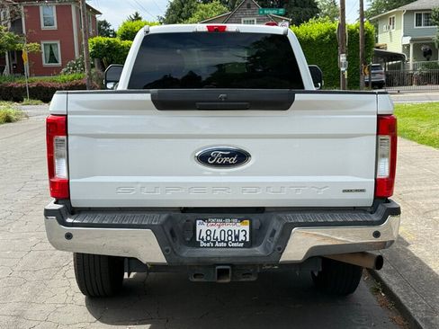 Used 2019 Ford F250 XLT w/ XLT Value Package AWD/4WD image 5