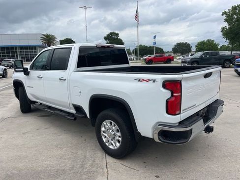 Used 2025 Chevrolet Silverado 2500 LTZ w/ LTZ Convenience Package AWD/4WD image 6