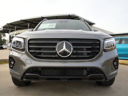 Used 2026 Mercedes-Benz GLB 250 4MATIC image 11