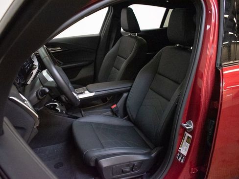 Used 2025 BMW X2 xDrive28i w/ Premium Package image 21