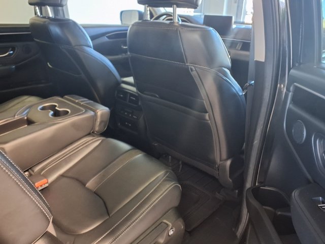 Certified 2024 Honda Pilot Touring image 7