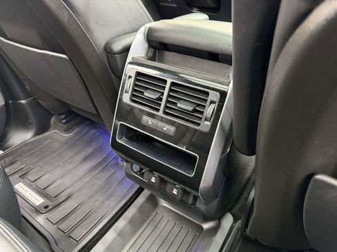 Used 2020 Land Rover Range Rover Sport HSE image 17