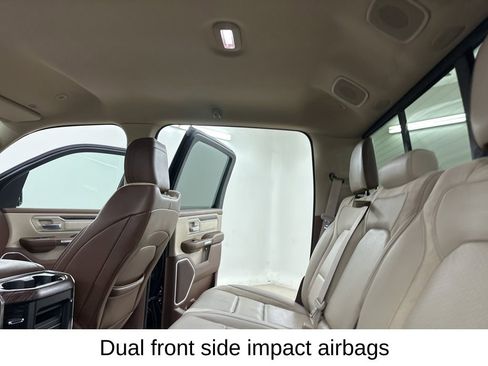 Used 2019 RAM 1500 Laramie image 31