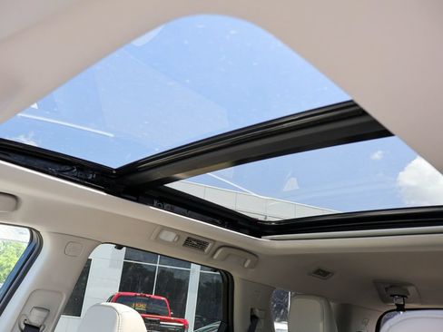 New 2026 Nissan Pathfinder SL FWD image 8