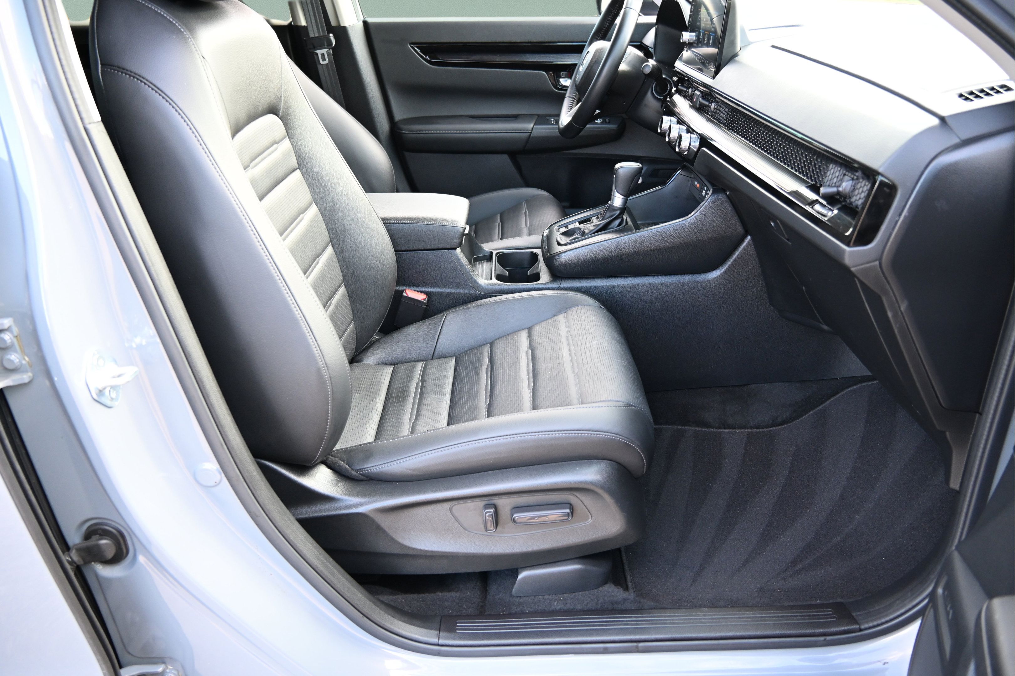 Used 2025 Honda CR-V EX-L image 15