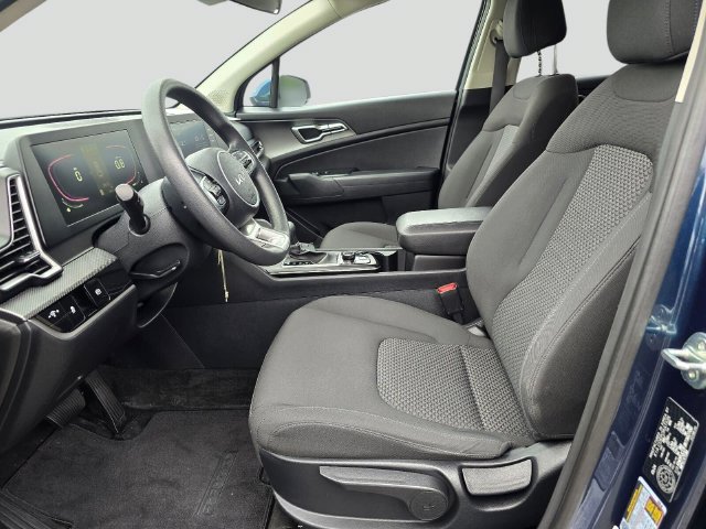 Used 2024 Kia Sportage LX AWD/4WD image 18