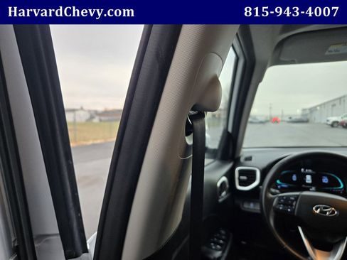 Used 2023 Hyundai Venue SEL w/ Cargo Package image 23