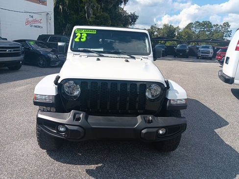 Used 2023 Jeep Gladiator Sport image 8