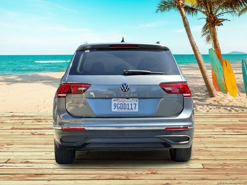 Used 2023 Volkswagen Tiguan SE image 5