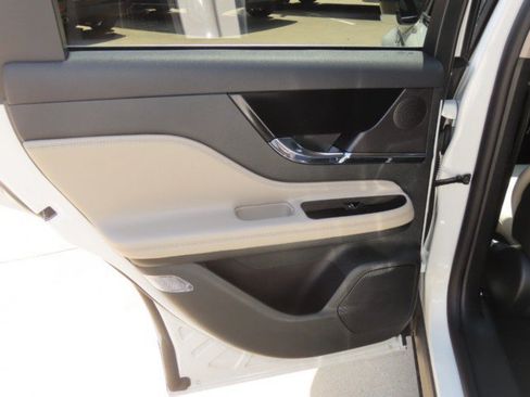 Certified 2026 Lincoln Corsair Premiere FWD image 16
