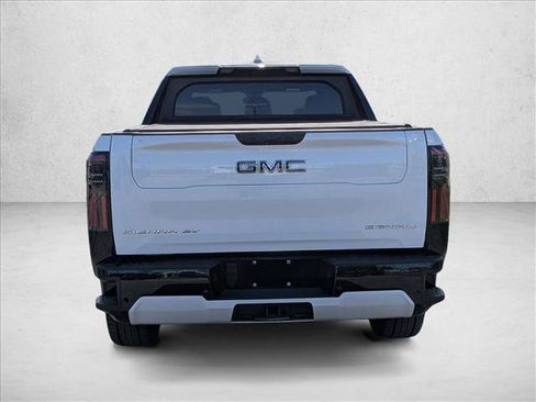 Used 2025 GMC Sierra EV Denali image 6