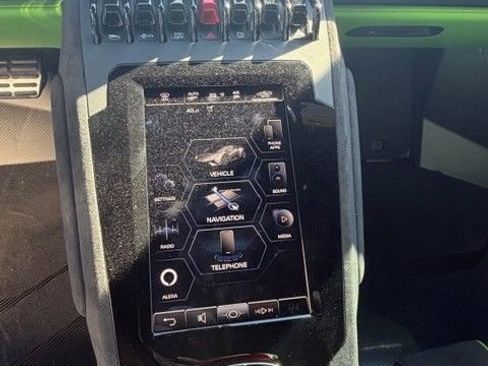 Used 2024 Lamborghini Huracan Tecnica image 10