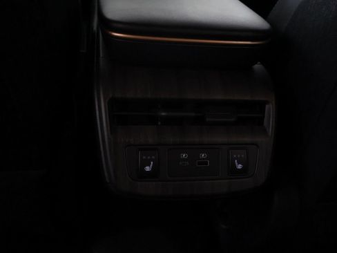 Used 2023 Nissan Ariya AWD image 48