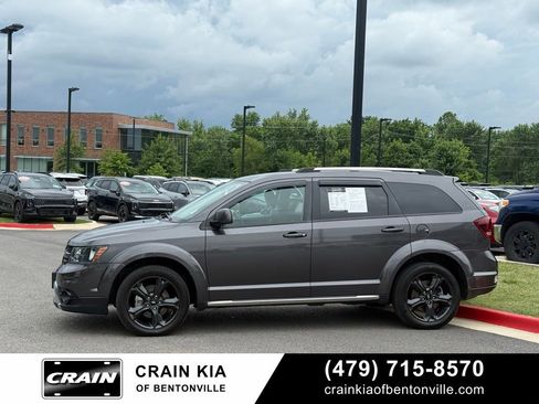 Used 2018 Dodge Journey Crossroad AWD/4WD image 4