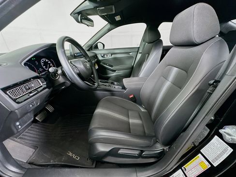 Used 2023 Honda Civic Sport image 13