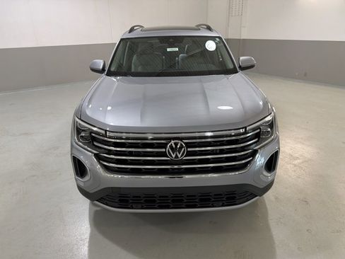 New 2026 Volkswagen Atlas SE image 3