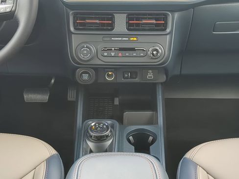 New 2025 Ford Maverick Lariat image 17