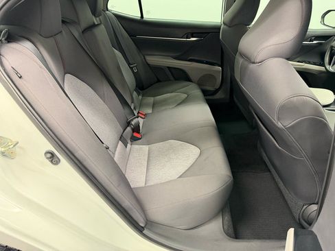 Used 2020 Toyota Camry LE FWD image 16