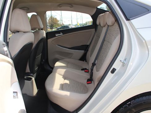 Used 2016 Hyundai Accent SE image 24