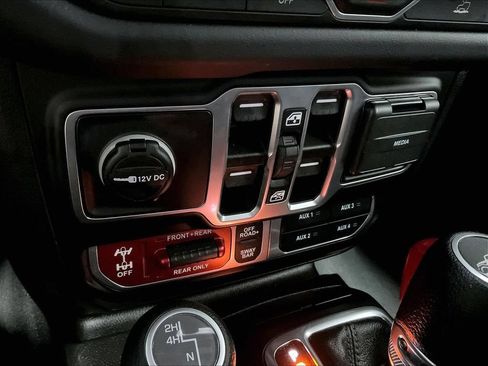 Used 2026 Jeep Gladiator Rubicon AWD/4WD image 25