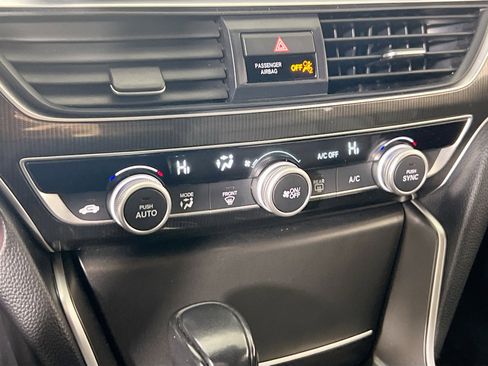 Used 2020 Honda Accord Sport image 15