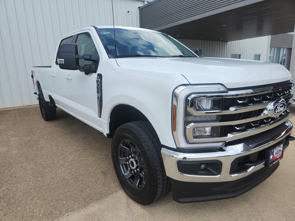 New 2027 Ford F350 XLT w/ XLT Premium Package AWD/4WD image 1