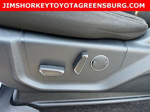 Used 2018 Ford F150 XLT w/ Equipment Group 302A Luxury image 13