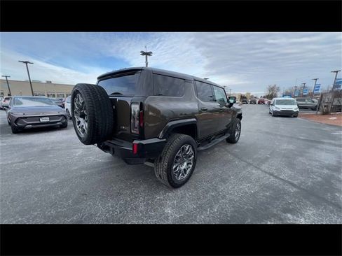 Certified 2025 GMC Hummer EV 3X image 8