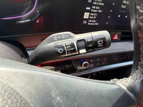 Used 2025 Kia Sportage X-Line AWD/4WD image 30