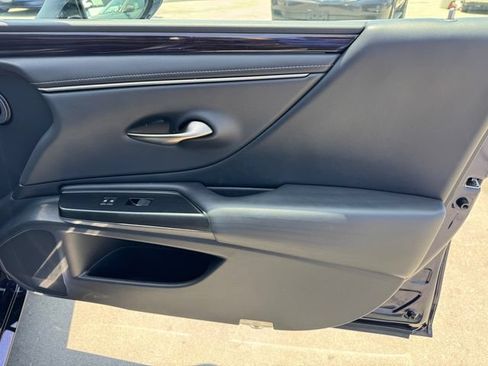 Used 2019 Lexus ES 350 w/ Accessory Package FWD image 7